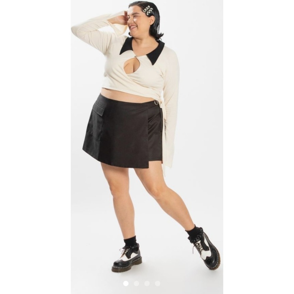 Lovefool Collared Crop Top Keyhole Long Sleeve Tie Front Cream Trendy Tie 4X NWT